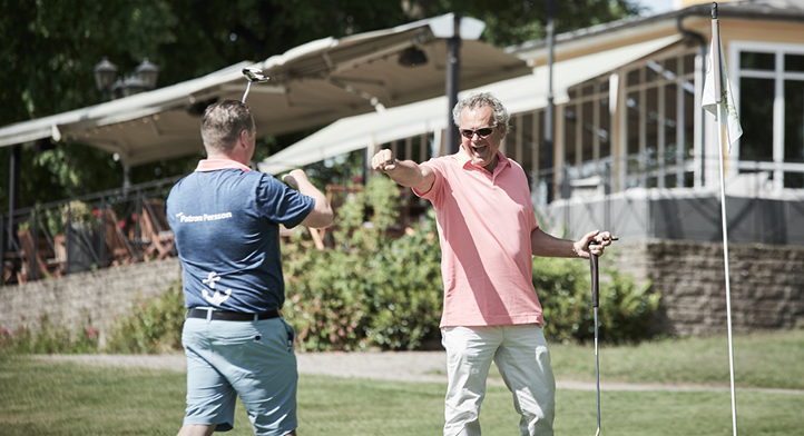 900 kr rabatt på golfpaket Sköna söndag på Knistad Herrgård!